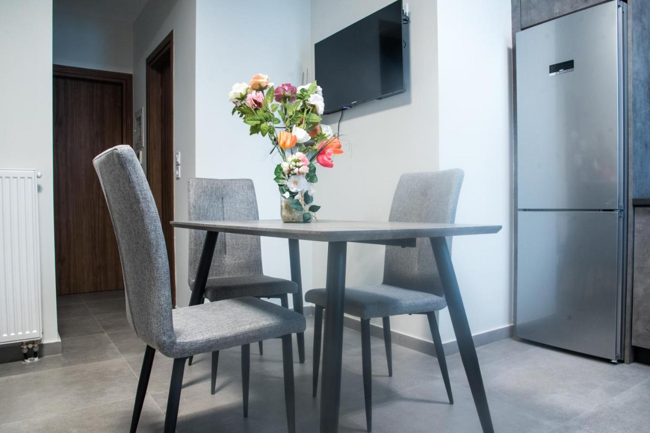 Poly S Home Ioannina Exterior foto